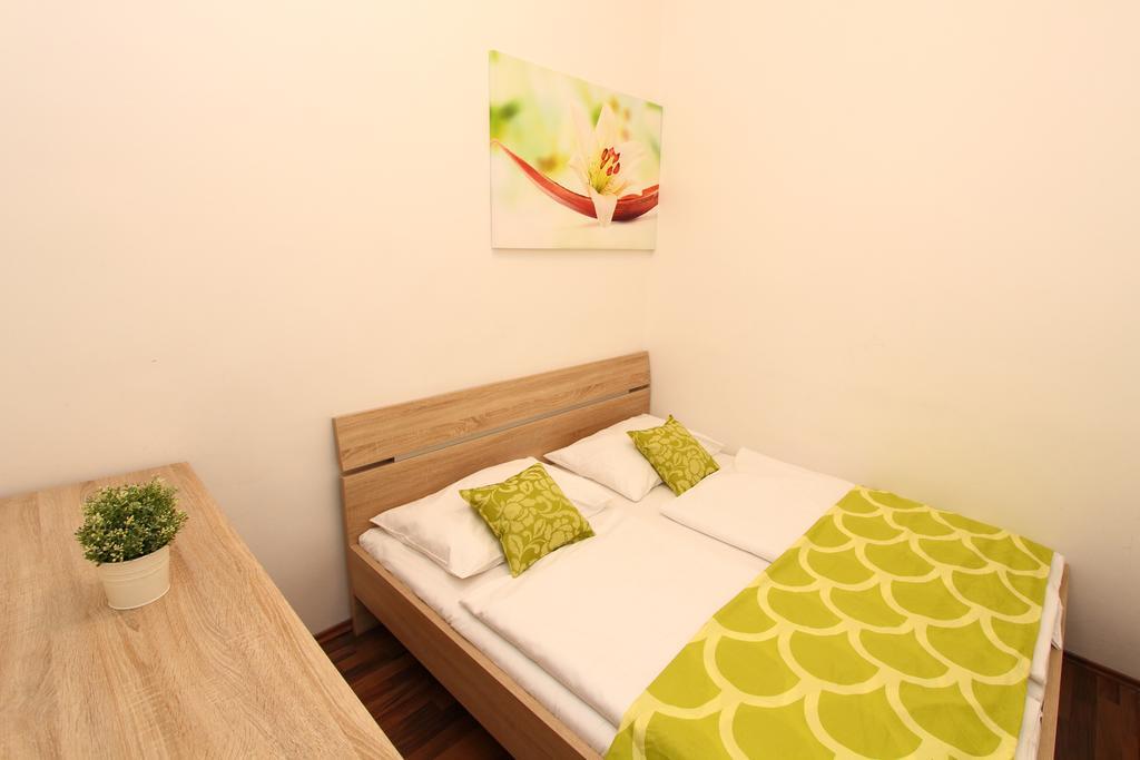 Checkvienna - Waehringer Strasse Apartment Exterior foto